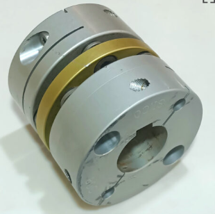 18x32mm bore alumiun couple Aluminum flexible shaft coupling C266, 18mm x 32mm size, designed for motor shaft connections in CNC machines and robotics, featuring a durable silver finish with set screws for secure attachment.